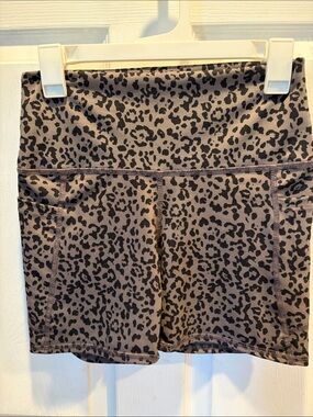 Evolution And Creation Black and Gray Animal Print Workout Shorts Size L